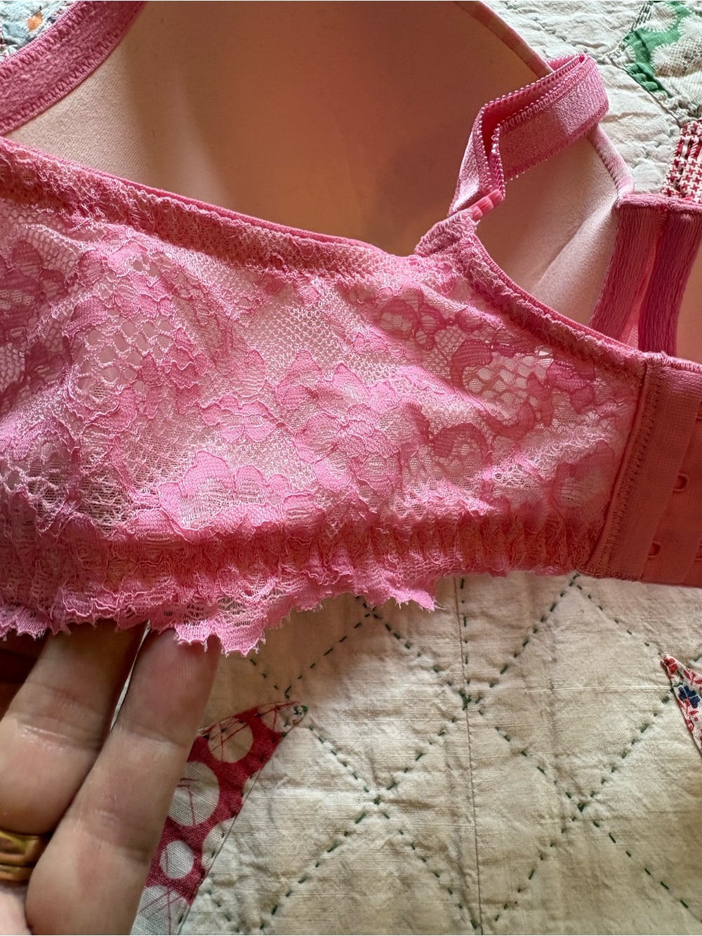 Victoria's Secret Pink Lace Push-Up Bra - Picture 3 of 5